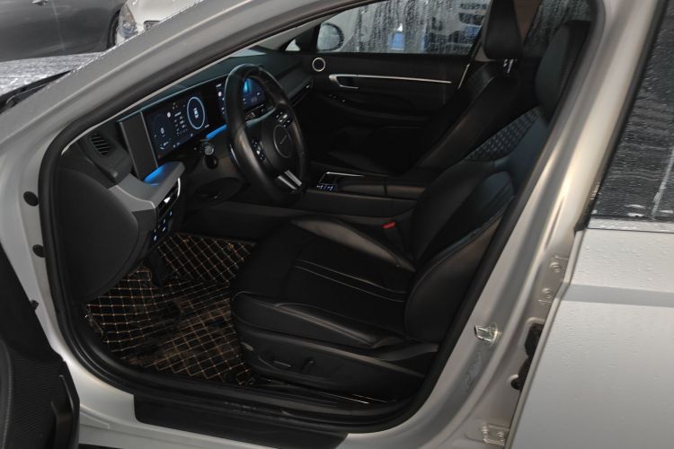 Hyundai Sonata 2024 immagine di auto #15