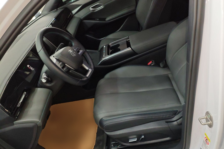 BYD Qin L 2025 car image #15