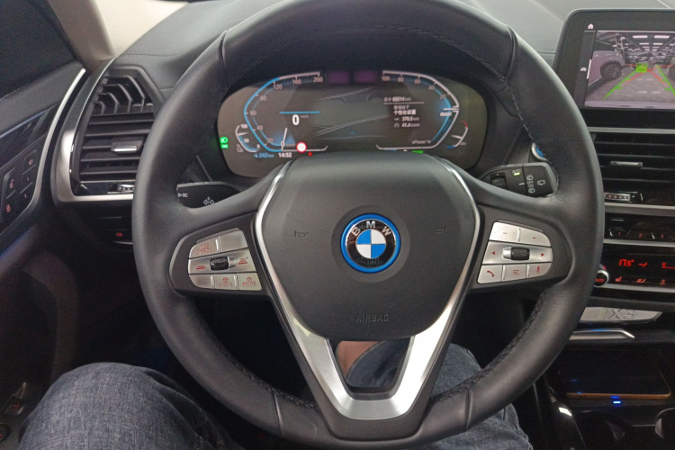 BMW iX3 2021 صورة سيارة #15