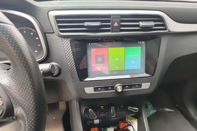 MG ZS 2017 #15 MG ZS 2017 car image #15