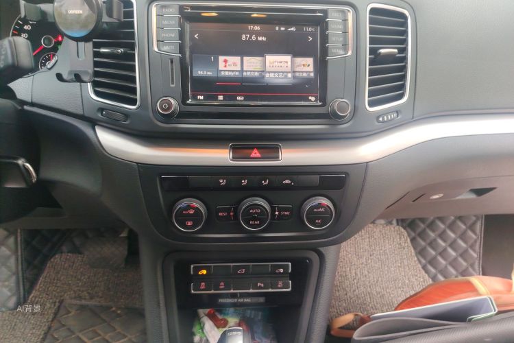 Volkswagen Sharan 2017 immagine di auto #15