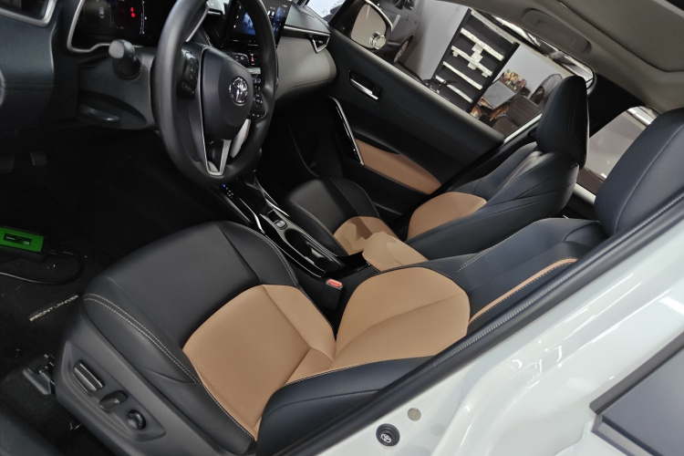 Toyota Frontlander 2023 car image #15