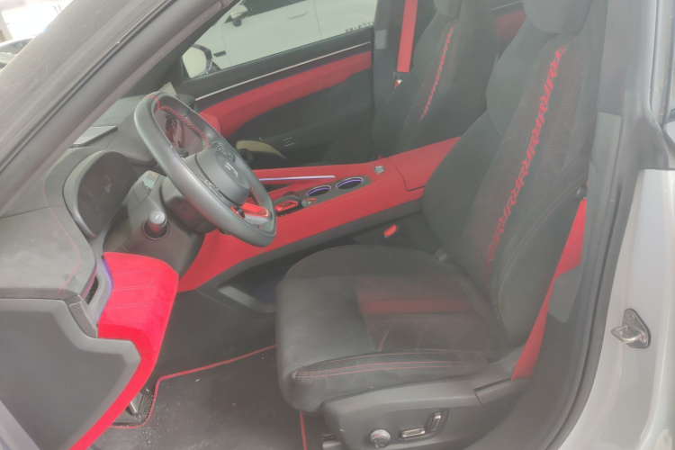 极氪 极氪001 FR 2023 汽车图片 #15