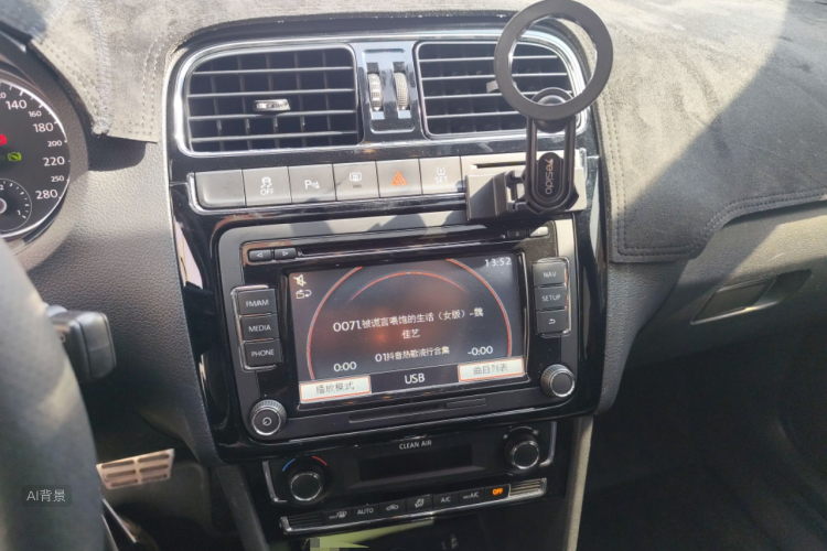 Volkswagen Polo 2016 #15 Volkswagen Polo 2016 car image #15