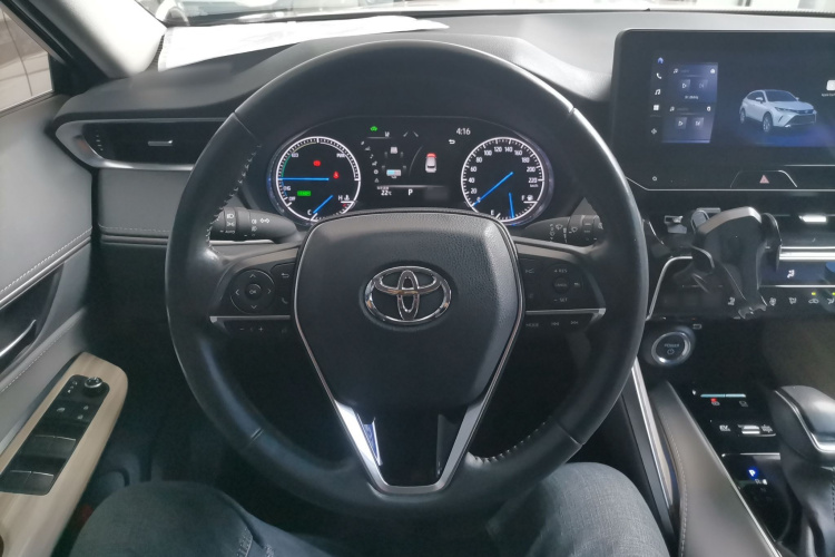 Toyota Harrier 2023 car image #15