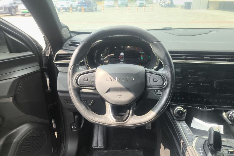 Lynk & Co 01 EM-P 2022 car image #15