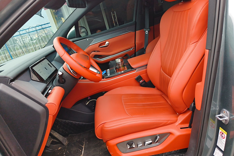 BYD Tang L 2025 car image #15