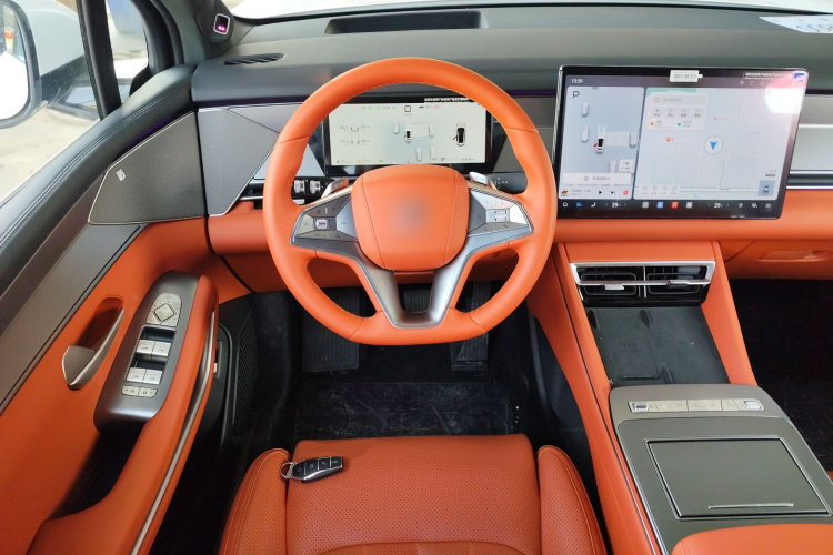 BYD Tang L 2025 immagine di auto #15