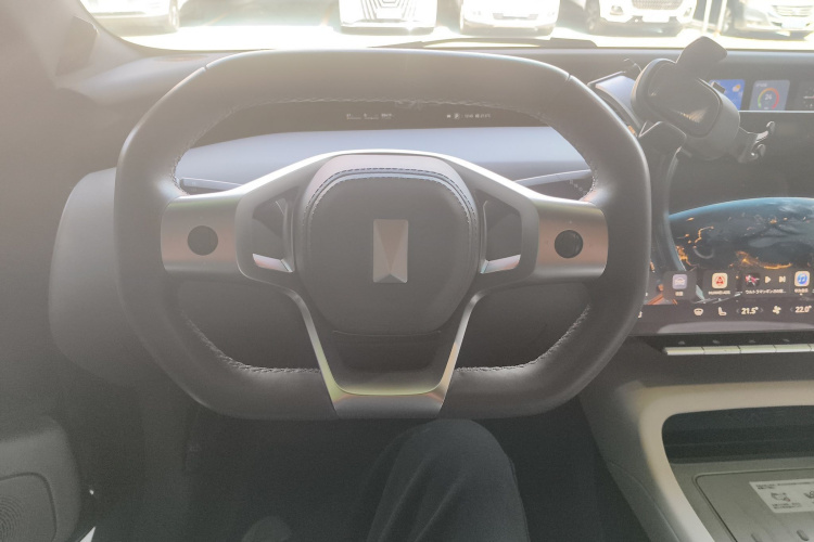 Avatr 12 2024 car image #15