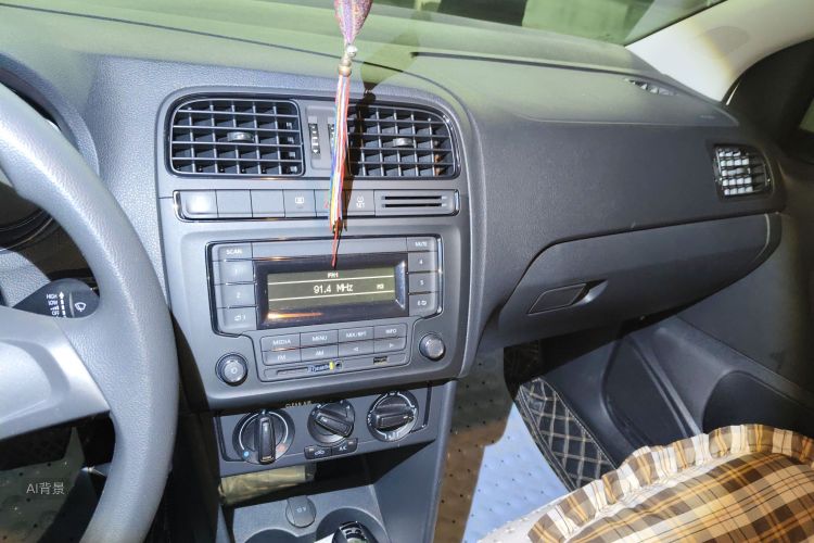 Polo 2019 car image #15