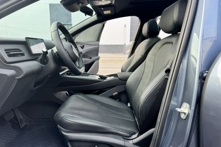 BYD Seal 06 DM-i 2025 car image #15