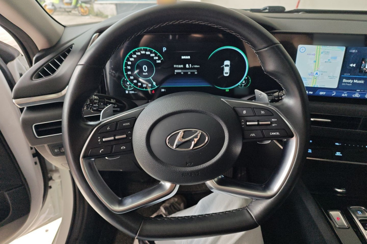 Hyundai Sonata 2020 immagine di auto #15