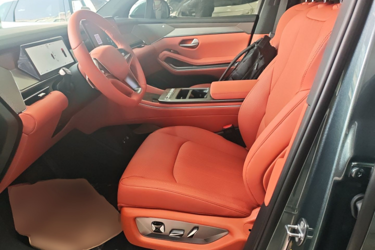 BYD Tang L 2025 car image #15