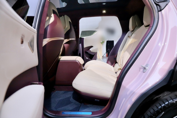 极氪 极氪X 2024 汽车图片 #15