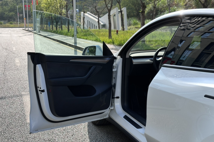 特斯拉 Model Y 2022 汽车图片 #15