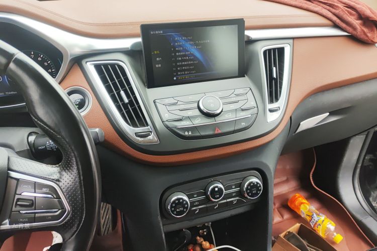 Soueast DX7 2015 صورة سيارة #15