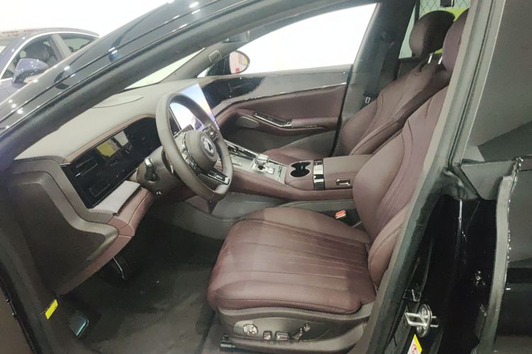 Denza Z9GT 2024 image de voiture #15