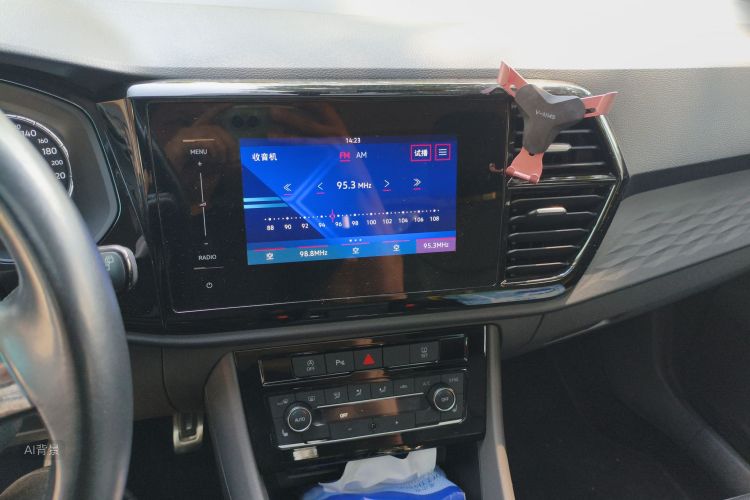 VS5 2020 car image #15