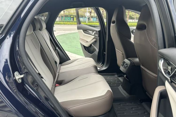 BYD Qin Plus 2024 imagem de carro #15