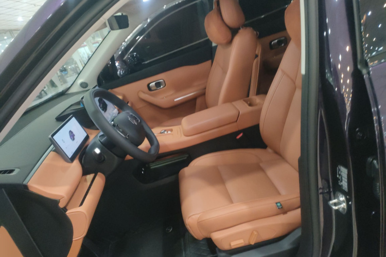 Leapmotor C16 2025 car image #15