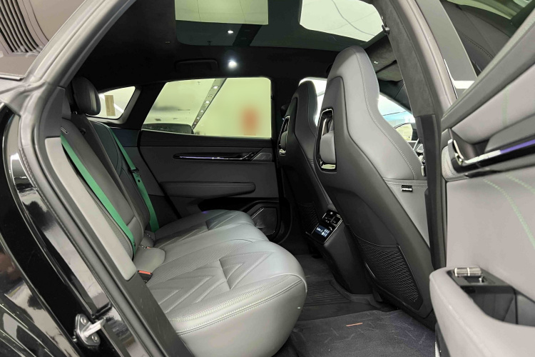 极氪 极氪001 2023 汽车图片 #15