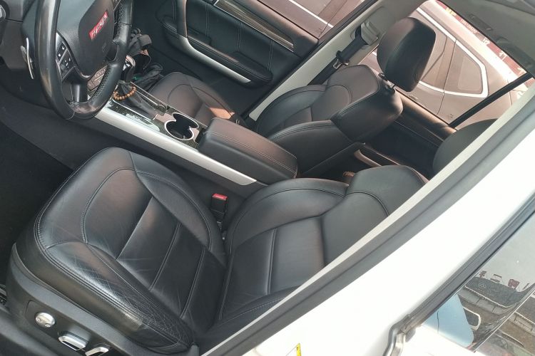 Haval H8 2015 صورة سيارة #15