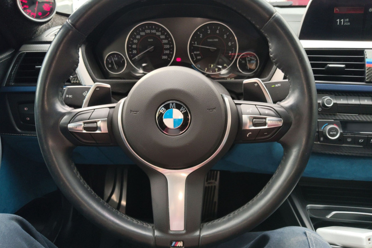 BMW 3 Series 2018 #15 BMW 3 Series 2018 car image #15