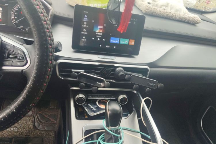 GEELY Coolray 2020 #15 GEELY Coolray 2020 car image #15