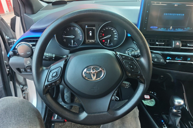 Toyota C-HR 2021 car image #15