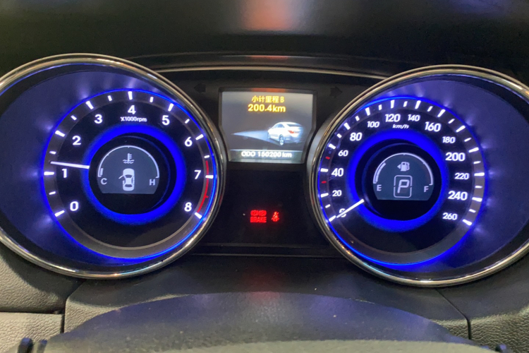 Hyundai Sonata 2015 car image #15