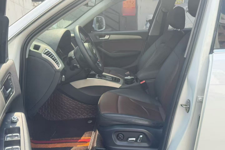 Audi Q5 2017 صورة سيارة #15