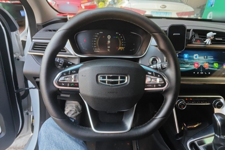 GEELY Binray 2020 car image #15