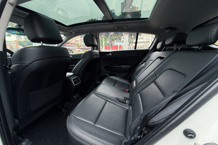 Kia KX5 2017 صورة سيارة #15