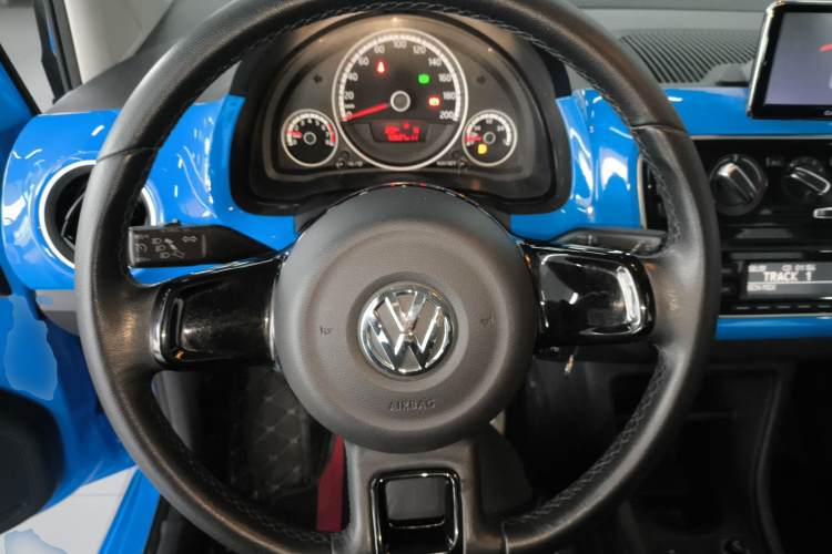 Volkswagen up! 2016 car image #15