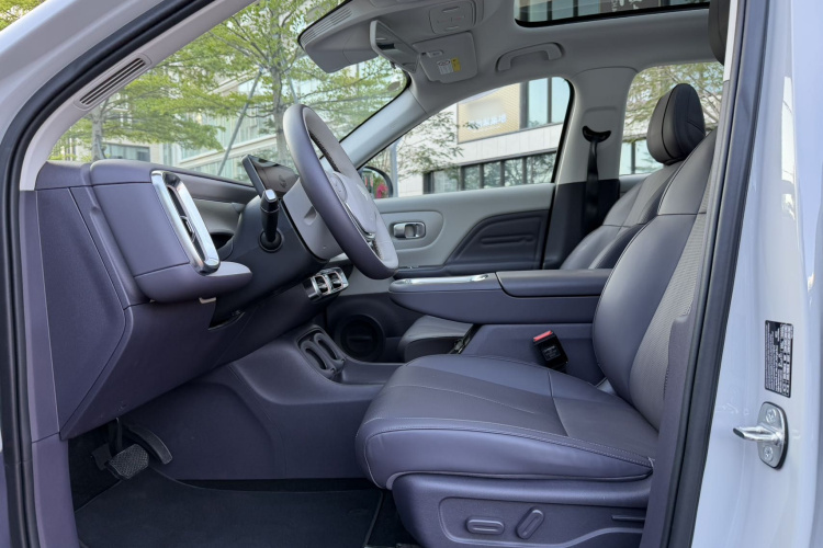 零跑汽车 零跑B10 2025 汽车图片 #15