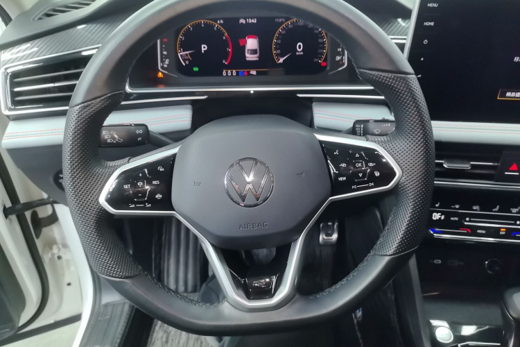 Volkswagen Tiguan X 2023 car image #15