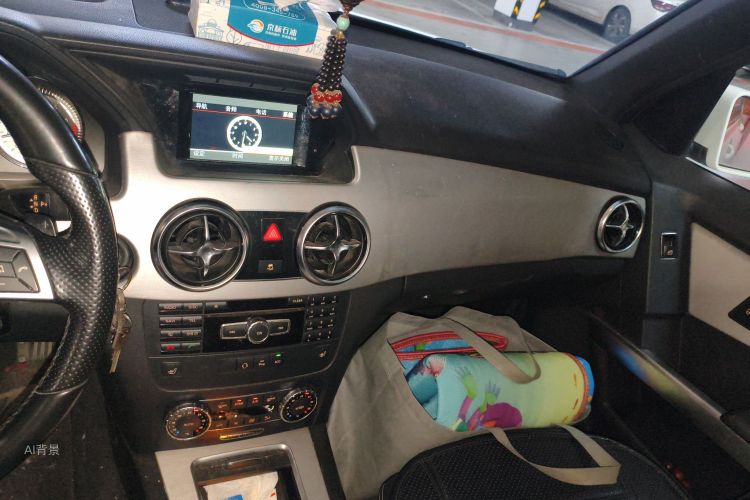 Mercedes-Benz GLK Class 2015 car image #15