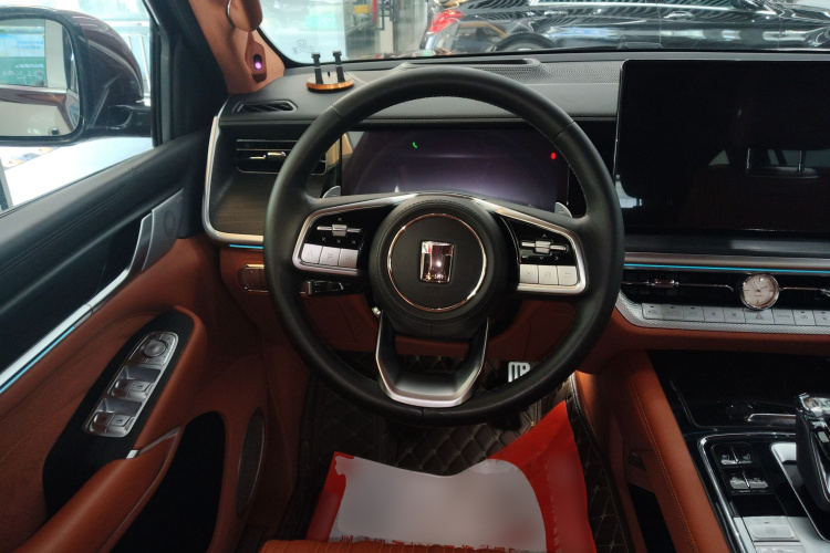 Tank 500 2022 изображение автомобиля #15