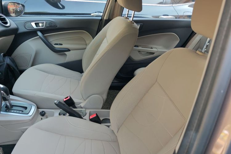 Ford Fiesta 2015 car image #15