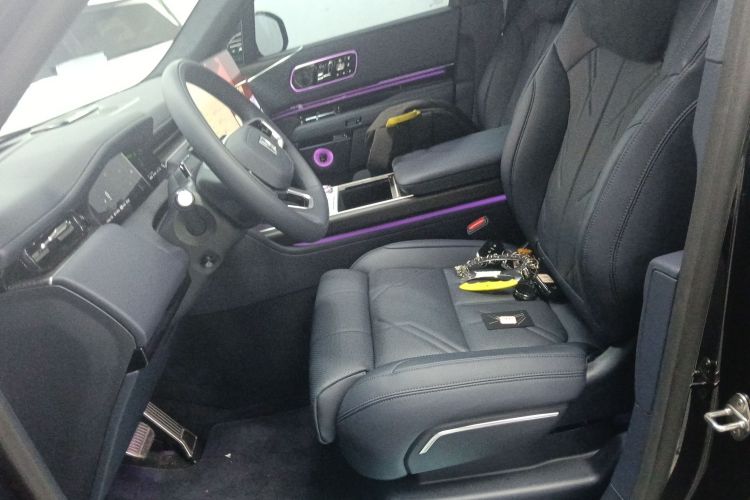 极氪 极氪9X 2026 汽车图片 #15