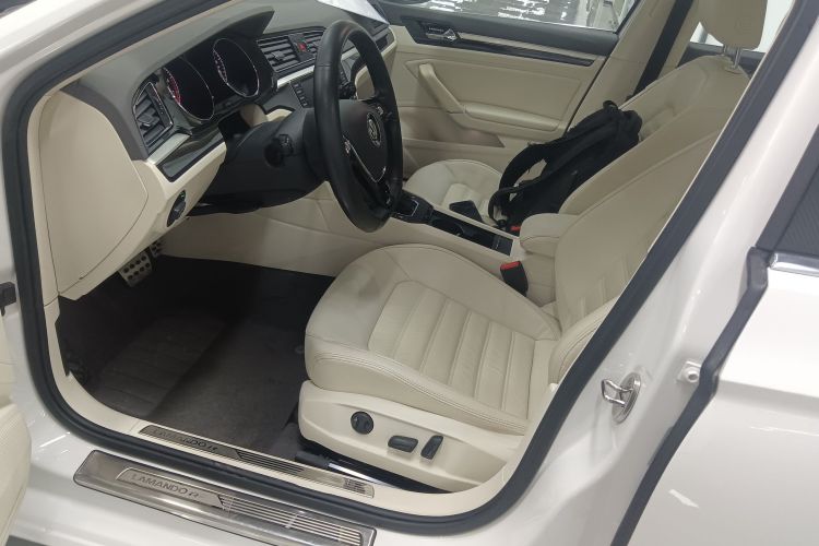 Volkswagen Lamando 2017 изображение автомобиля #15