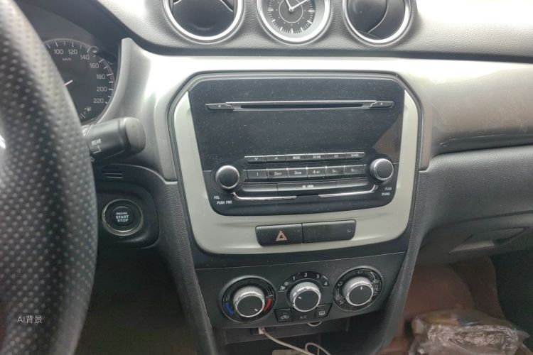 铃木 维特拉 2017 汽车图片 #15