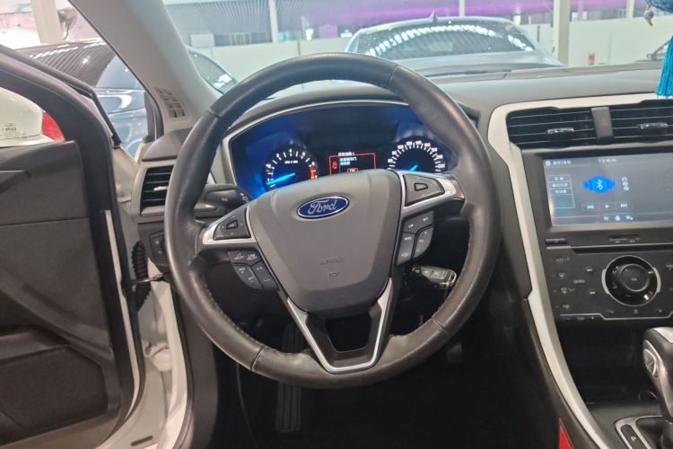 Ford Mondeo 2016 immagine di auto #15