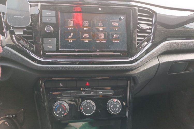 Volkswagen T-Roc 2019 car image #15