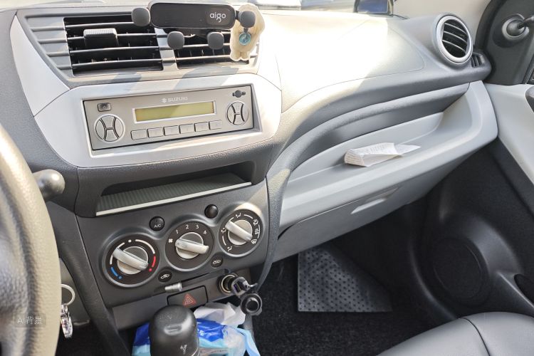 Suzuki Alto 2015 immagine di auto #15