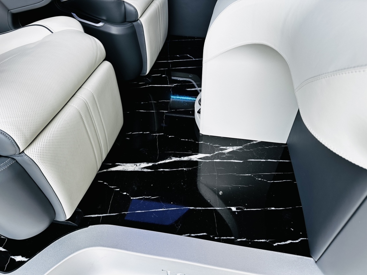 Toyota Hiace 2024 #15 Toyota Hiace 2024 car image #15