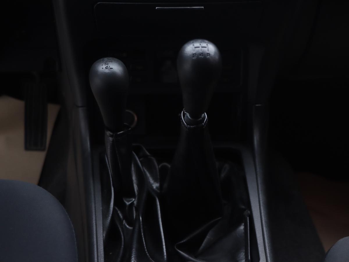 日产 日产帕拉丁 2016 汽车图片 #15