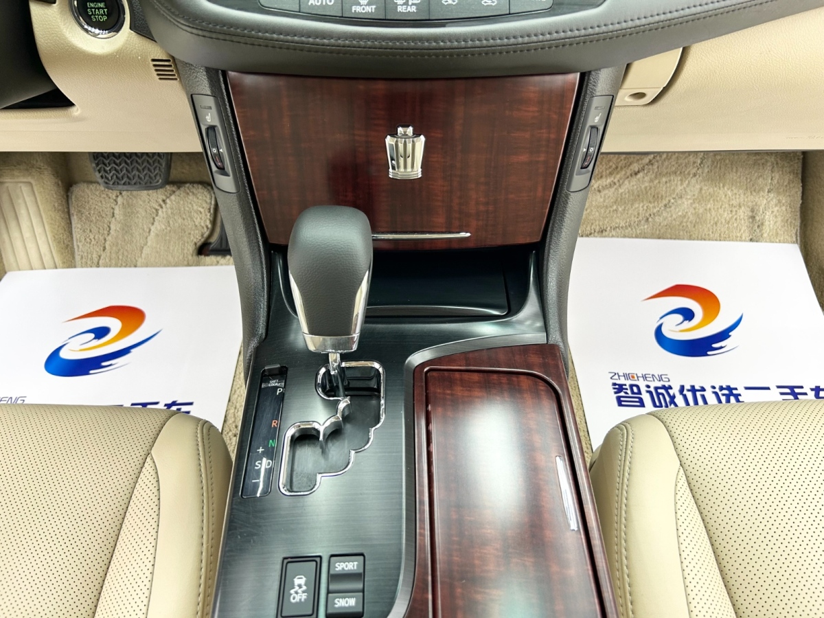 丰田 皇冠 2010 汽车图片 #15