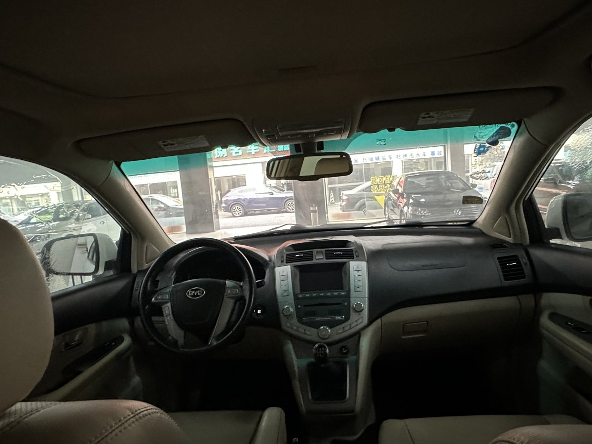 BYD S6 2014 car image #15