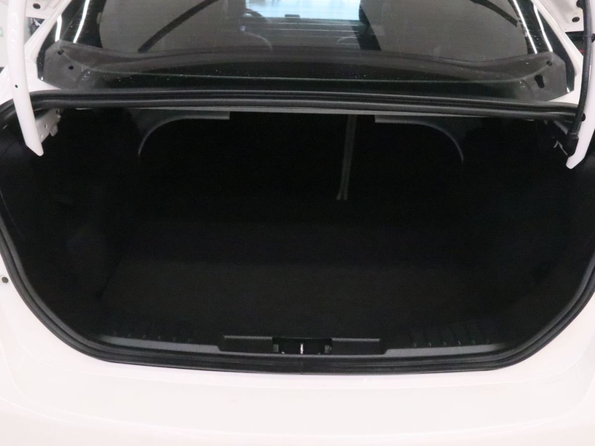 Ford Focus (Imported) 2017 #15 Ford Focus (Imported) 2017 car image #15